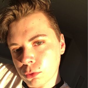 Meet your Posher, Adam